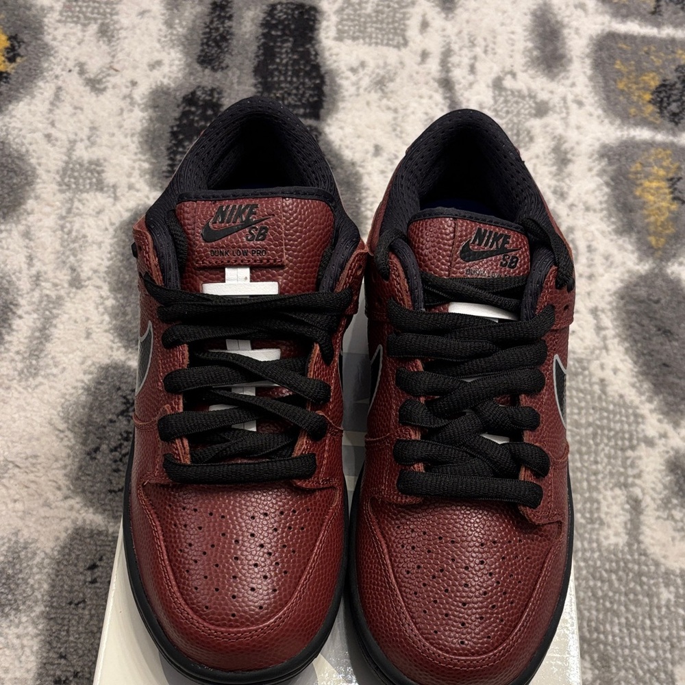 Women’s size 8 Nike SB